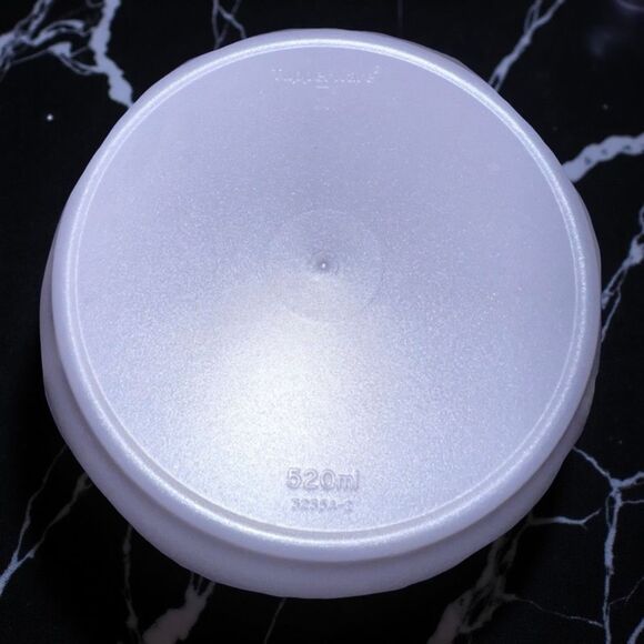 3 Covered Light Lilac Tupperware Bowls 2 Sizes - Picture 4 of 4